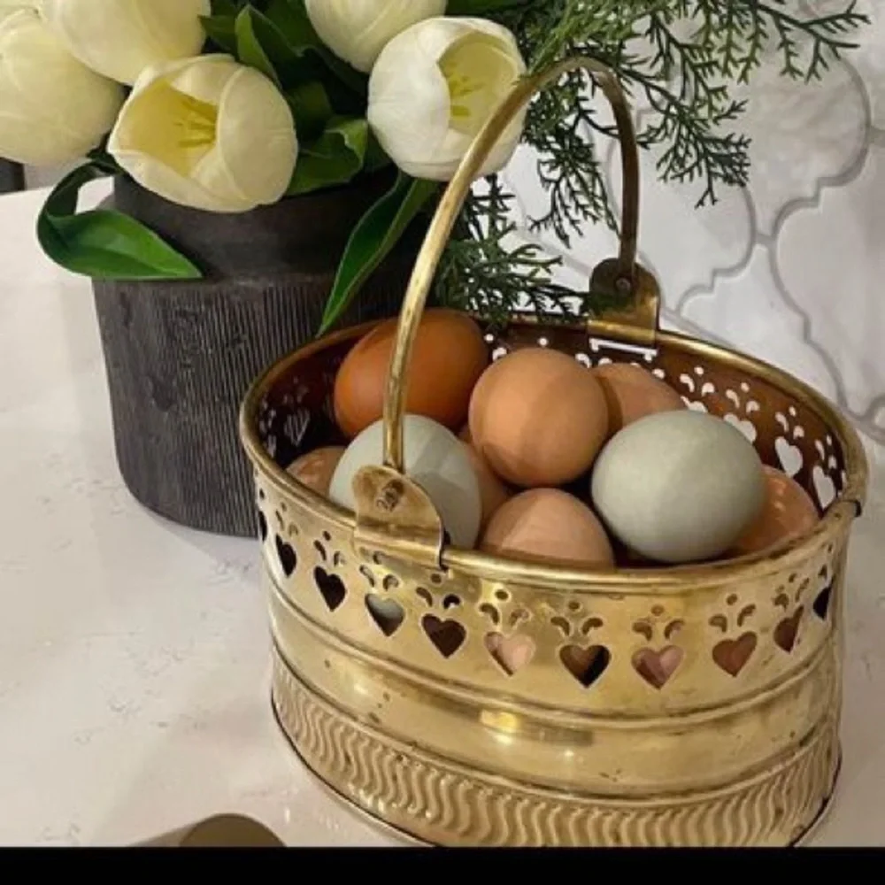 Vintage Brass Oval Basket w/ Handle 5.5”W x7.5”L x4.25D x8.5 H w/ gandl